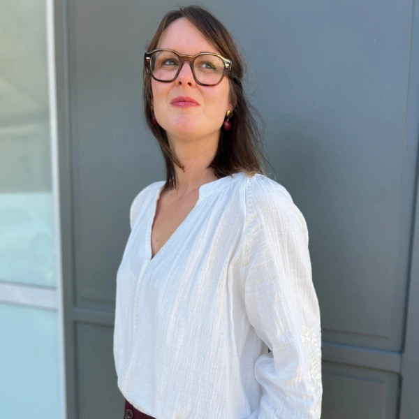 Blouse Blanches brodées fleurs
