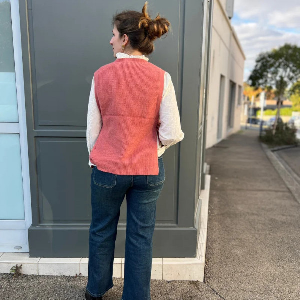 Pull sans manches à nouer rose