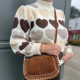 Pull à cœurs