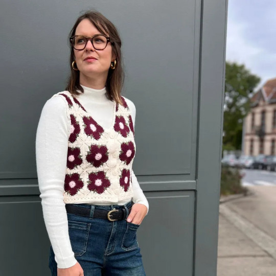 Gilet sans manches maille fleurie
