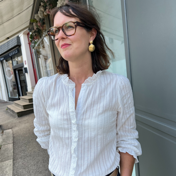 Chemise blanche brodée