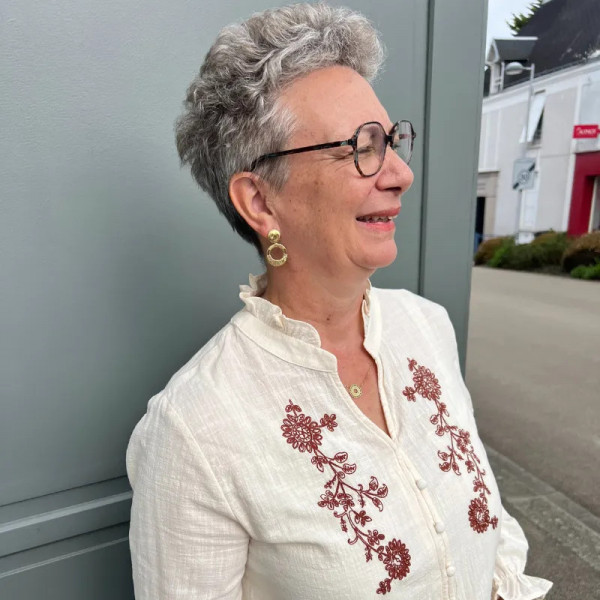 Chemise romantique brodée