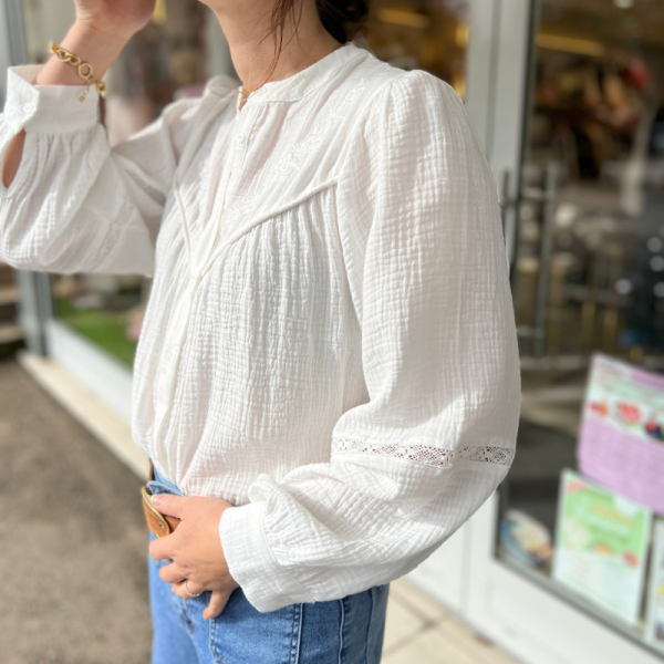 Chemise blanche brodée gaz de coton
