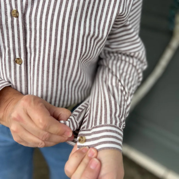 Chemise à rayures marron