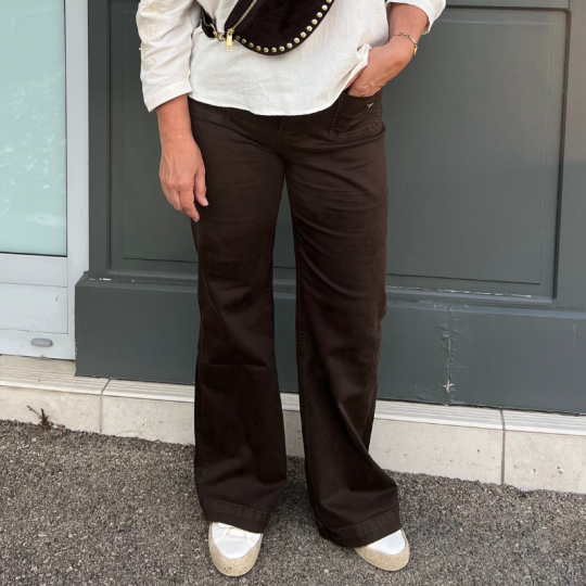 Jean femme marron coupe droite