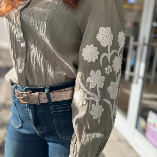 Chemise femme vert sauge brodée