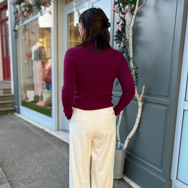 Sous pull bordeaux à col roulé