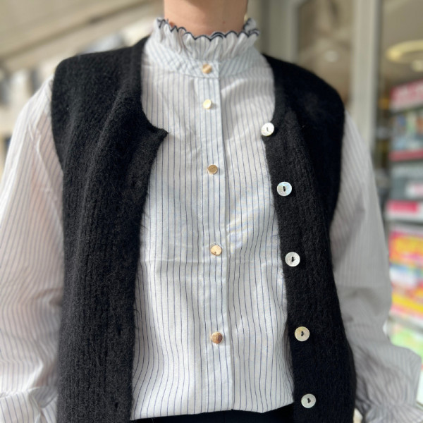 Chemise blanche à rayures