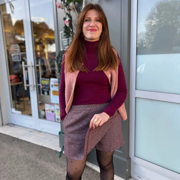 Jupe short bordeaux motifs tweed