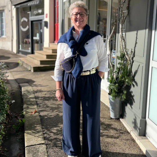 Pantalon fluide bleu marine