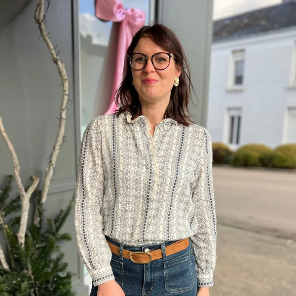 Chemise romantique bleue