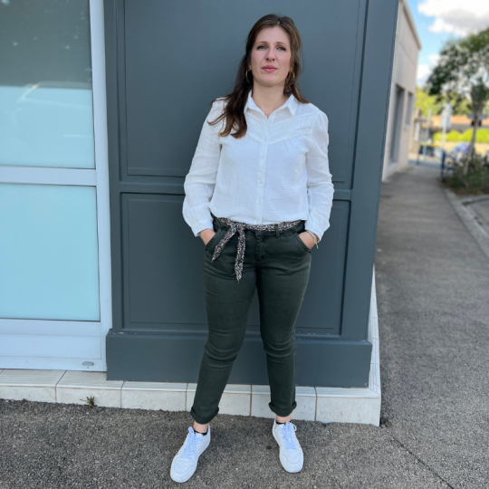 Pantalon Chino kaki pour femme