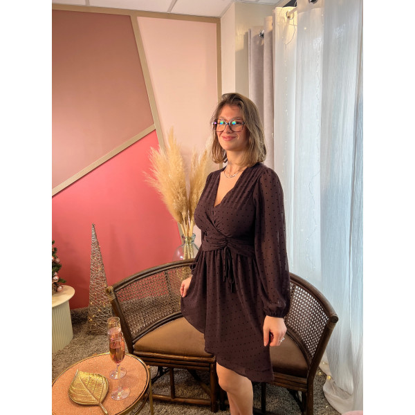 Robe marron à poids