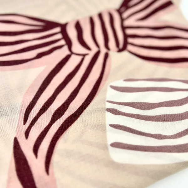Foulard beige motifs nœuds
