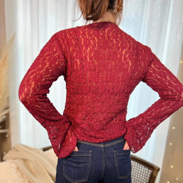 Top en dentelle bordeaux
