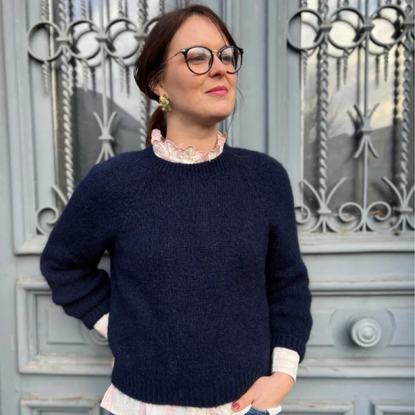 Pull femme  tendance col rond bleu marine