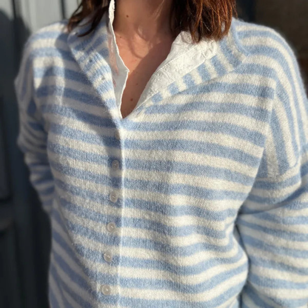 Gilet femme tendance bleu ciel à rayures