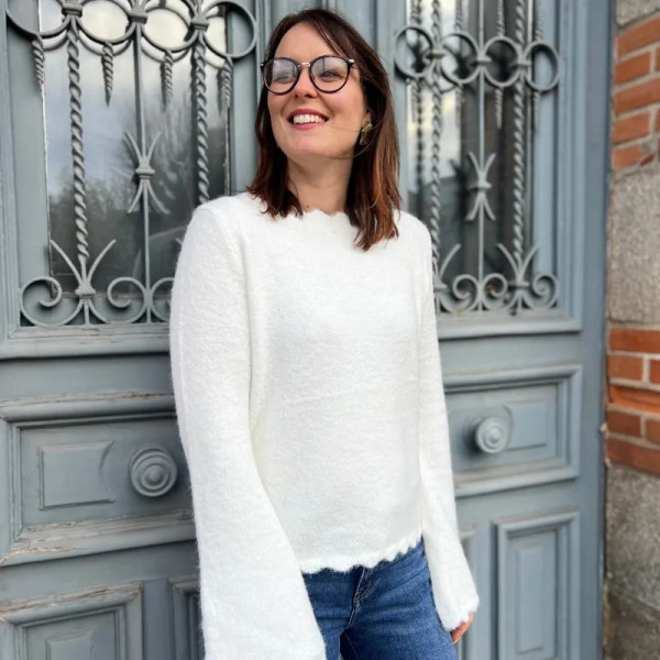 Pull femme blanc élégant