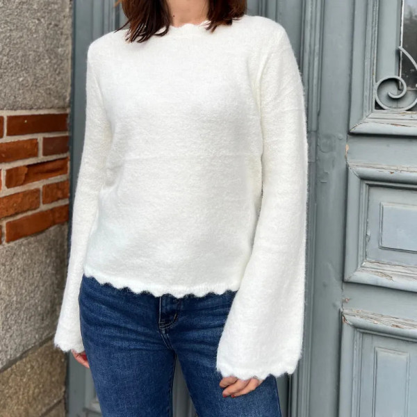 Pull femme blanc élégant