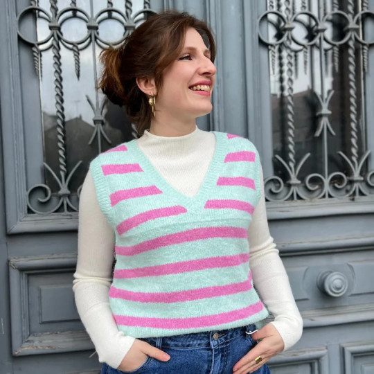 Pull femme sans manches tendance style années 80