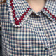 Chemise femme à carreaux avec col Claudine