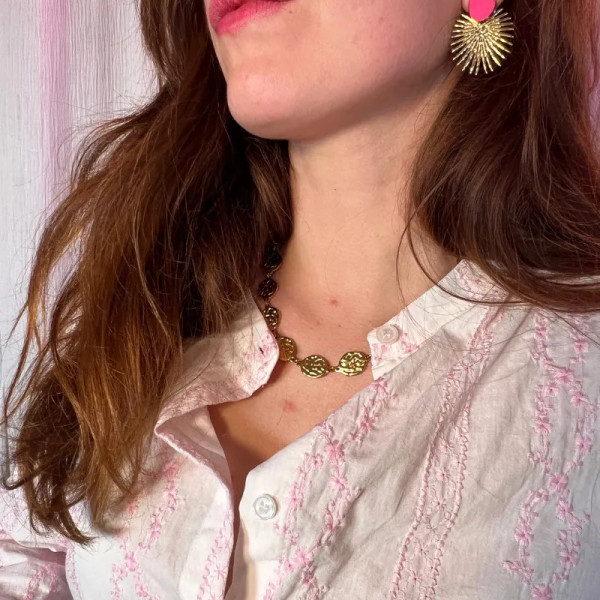 Chemise femme blanche brodée fleurs rose vif