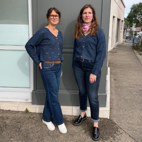 Gilet bohème fleuri bleu