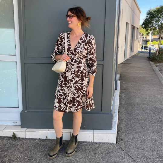 Robe fleurie marron